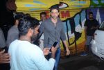 Hrithik Roshan spotted at bandra on 23rd Aug 2018  (2)_5b816fabd8ab9.jpg