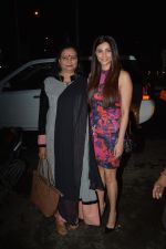 Daisy Shah with mother spotted at Bastian in bandra on 25th Aug 2018 (1)_5b83a81f4ca2f.JPG
