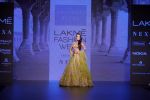 Malaika Arora at Anushree Reddy Show at Lakme Fashion Week on 26th Aug 2018 (36)_5b83c4c4eeb4e.JPG