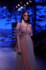 Model walk the ramp for  ritu kumar at Lakme Fashion Week on 26th Aug 2018 (58)_5b83cfc63442c.JPG