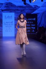 Model walk the ramp for  ritu kumar at Lakme Fashion Week on 26th Aug 2018 (59)_5b83cfc95edc3.JPG