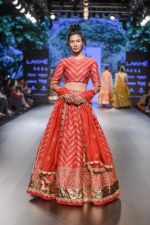 Model walk the ramp for Jayanti Reddy at Lakme Fashion Week on 26th Aug 2018 (53)_5b83d6f64c8ee.jpg