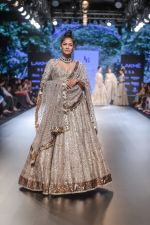 Model walk the ramp for Jayanti Reddy at Lakme Fashion Week on 26th Aug 2018 (58)_5b83d70bb4f5a.jpg