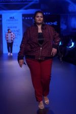 Model walk the ramp for Narendra Kumar at Lakme Fashion Week on 26th Aug 2018 (28)_5b83d01a2dfe7.JPG