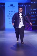 Model walk the ramp for Narendra Kumar at Lakme Fashion Week on 26th Aug 2018 (93)_5b83d0c5e9460.JPG