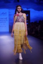 Model walk the ramp for ritu kumar at Lakme Fashion Week on 26th Aug 2018 (32)_5b83d15a09599.JPG
