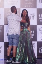 Kareena Kapoor at Grand Finale of Lakme Fashion Show 2018 on 27th Aug 2018 (57)_5b84fe460cc12.JPG