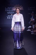 Model walk the ramp for 6 degree studio Show at lakme fashion week on 27th Aug 2018 (38)_5b84f2c379a56.JPG