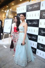 Radhika Apte at launch of Tanya Ghavri fashion collection at Kalki in Santacruz on 29th Aug 2018 (3)_5b878ee089370.JPG