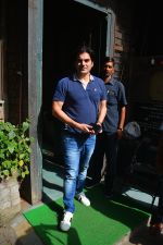 Arbaaz Khan Spotted With Girlfriend & Son At Pali Village Cafe In Bandra on 1st Sept 2018 (9)_5b8cf6f1a20b3.JPG