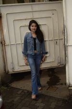 Rhea Chakraborty Spotted At Sunny Sound Juhu on 3rd Sept 2018 (10)_5b8e225069066.JPG
