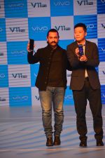 Aamir Khan at the launch of Vivo V11 Pro in grand hyatt, mumbai on 6th Sept 2018 (12)_5b921b1c23228.JPG