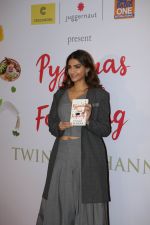 Sonam Kapoor at the Launch Of Twinkle Khanna_s Book Pyjamas Are Forgiving in Taj Lands End Bandra on 7th Sept 2018 (44)_5b9373b78235a.JPG