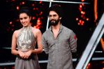 Shahid Kapoor, Shraddha Kapoor at the promotion of film Batti Gul Meter Chalu on the sets of Indian Idol at Yashraj in andheri on 11th Sept 2018 (37)_5b98c10e9909a.jpg