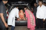 Shilpa Shetty ,Raj Kundra bring Ganesha Home in Juhu on 12th Sept 2018 (44)_5b9a1238f21ad.JPG