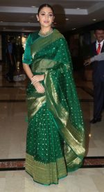 Anushka Sharma At Priyadarshani Awards At Triden Hotel , Nariman Point on 19th Sept 2018 (4)_5ba3461125696.JPG
