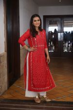 Kajol during the promotions of film Helicopter Eela in Sun n Sand, juhu on 19th Sept 2018 (5)_5ba87e2ca1fe7.JPG