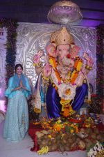Niharica Raizada Visited Andheri Cha Raja to Receive Bappa_s blessing for her upcoming Project on 20th Sept 2018 (71)_5ba88d3a28593.JPG