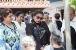 Shabana Azmi at Kalpana Lajmi Funeral At Oshiwara Crematorium In Mumbai on 23rd Sept 2018 (133)_5ba9d3c11791b.JPG