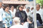 Shabana Azmi at Kalpana Lajmi Funeral At Oshiwara Crematorium In Mumbai on 23rd Sept 2018 (138)_5ba9d3dfc147f.JPG