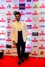 Manish Paul at Bright Awards in NSCI worli on 25th Sept 2018 (6)_5bac73687b6c2.jpg