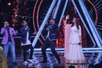 Arjun Kapoor & Parineeti Chopra on Indian Idol set at Yashraj studio in andheri on 8th Oct 2018 (37)_5bbefe9a66f62.jpg