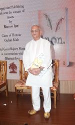 Gulzar Celebrate The Success of Bhavani Iyer Debut Novel _Anon_ at Title Waves bandra on 9th Oct 2018 (12)_5bbf03f4796a0.jpg