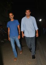 Siddharth Roy Kapoor at Aamir Khan_s house in bandra on 8th Oct 2018 (7)_5bbefe3201b6a.jpg