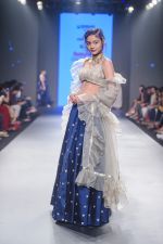 Model walk the ramp at Bombay Times Fashion Week (BTFW) 2018 Day 2 for Ashwini Reddy Show on 16th Oct 2018 (48)_5bc6db9898ea9.jpg