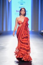 Yami Gautam walk the ramp at Bombay Times Fashion Week (BTFW) 2018 Day 2 for Arpita Mehta Show on 16th Oct 2018  (5)_5bc6dbe90d577.jpg