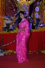 Katrina Kaif at North Bombay Sarbhojanik Durga Puja in vile parle on 18th Oct 2018 (1)_5bc97dc6d8bd4.jpg