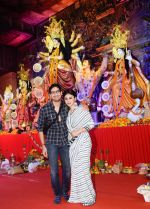 Mouni Roy, Ayan Mukherjee At The North Bombay Sarbhojanik Durga Puja In Vile Parle on 18thOct 2018 (28)_5bc97e038e72f.jpg