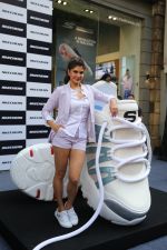 Jacqueline Fernandez at the Grand Opening Ceremony of Skechers Mega Store on 25th Oct 2018 (13)_5bd2b5a4c4f00.JPG
