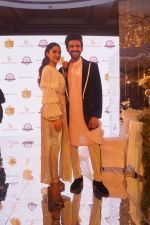 Kartik Aaryan, Kiara Advani as Showstoppers for Manish Malhotra_s Buy Now,See Now Collection on 25th Oct 2018 (76)_5bd2bea1d5c18.JPG