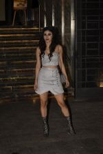 Mouni Roy spotted at Mango Tree restaurant in juhu on 25th Oct 2018 (9)_5bd2c4e2aeabf.JPG