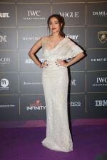 Nushrat Barucha at The Vogue Women Of The Year Awards 2018 on 27th Oct 2018 (86)_5bd6d5e103f0a.JPG
