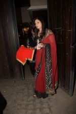 Shashank Khaitan_s wife spotted at Anil Kapoor_s house for Karvachauth celebration in Juhu on 27th Oct 2018 (2)_5bd6a437ec259.JPG