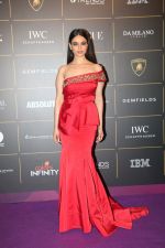 Soundarya Sharma at The Vogue Women Of The Year Awards 2018 on 27th Oct 2018 (28)_5bd6d6bef3611.JPG
