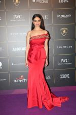 Soundarya Sharma at The Vogue Women Of The Year Awards 2018 on 27th Oct 2018 (29)_5bd6d6c27d90d.JPG