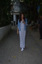  Kriti Sanon spotted at Maddock films office in bandra on 30th Oct 2018 (3)_5bd95123dc719.JPG