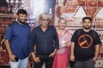 Sriram Raghavan, Sanjay Routray at the Special Screening of The Movie Andhadhun for Visually Impaired in Mumbai on 30th Oct 2018 (23)_5bd9533a020e1.JPG