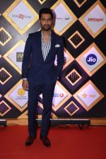 Vicky Kaushal at the Closing Party of MAMI 2018 on 1st Nov 2018 (2)_5bdc2a26939ab.jpg