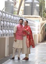  Deepika Padukone and Ranveer Singh at Ranveer_s Home in Khar on 18th Nov 2018 (14)_5bf269bcc9a6b.jpg