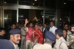  Deepika Padukone and Ranveer Singh return to mumbai on 18th Nov 2018 (9)_5bf2694122a04.JPG