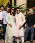 Priyanka  Chopra and Nick Jonas posing for media after finishing their wedding puja at her Versova House on 28th Nov 2018 (25)_5bff910232648.jpeg