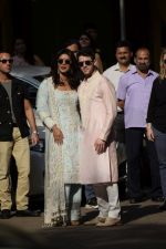 Priyanka  Chopra and Nick Jonas posing for media after finishing their wedding puja at her Versova House on 28th Nov 2018 (58)_5bff90e56375a.JPG