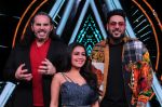 Badshah, Matt Hardy, Neha Kakkar at Indian Idol Session 10 for Shoot Special Episode on 5th Dec 2018 (65)_5c08d26be9fe5.JPG