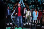 Matt Hardy at Indian Idol Session 10 for Shoot Special Episode on 5th Dec 2018 (84)_5c08d28d29162.JPG
