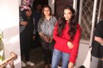 Deepika Padukone spotted at Krome studio in bandra on 8th Dec 2018 (20)_5c0e0df192094.JPG