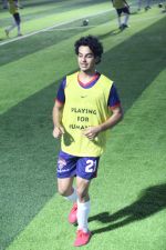 Ishaan Khattar at Jamnabai Narsee Football Match in Jambai School Ground on 11th Dec 2018 (30)_5c10abf9503f8.jpg